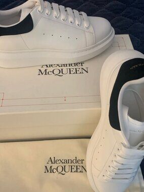 Alexander McQueen BNIB Oversized White Black Sneakers EUR 43